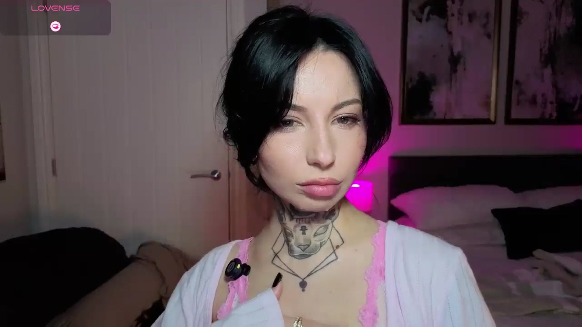 Gallery image thumbnail from Alice's myfreecams stream on, 02/15/2026, 23:30 image 8 of 20