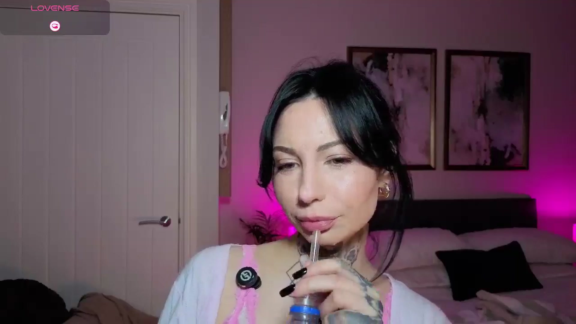 Gallery image thumbnail from Alice's myfreecams stream on, 02/16/2026, 24:26 image 15 of 20