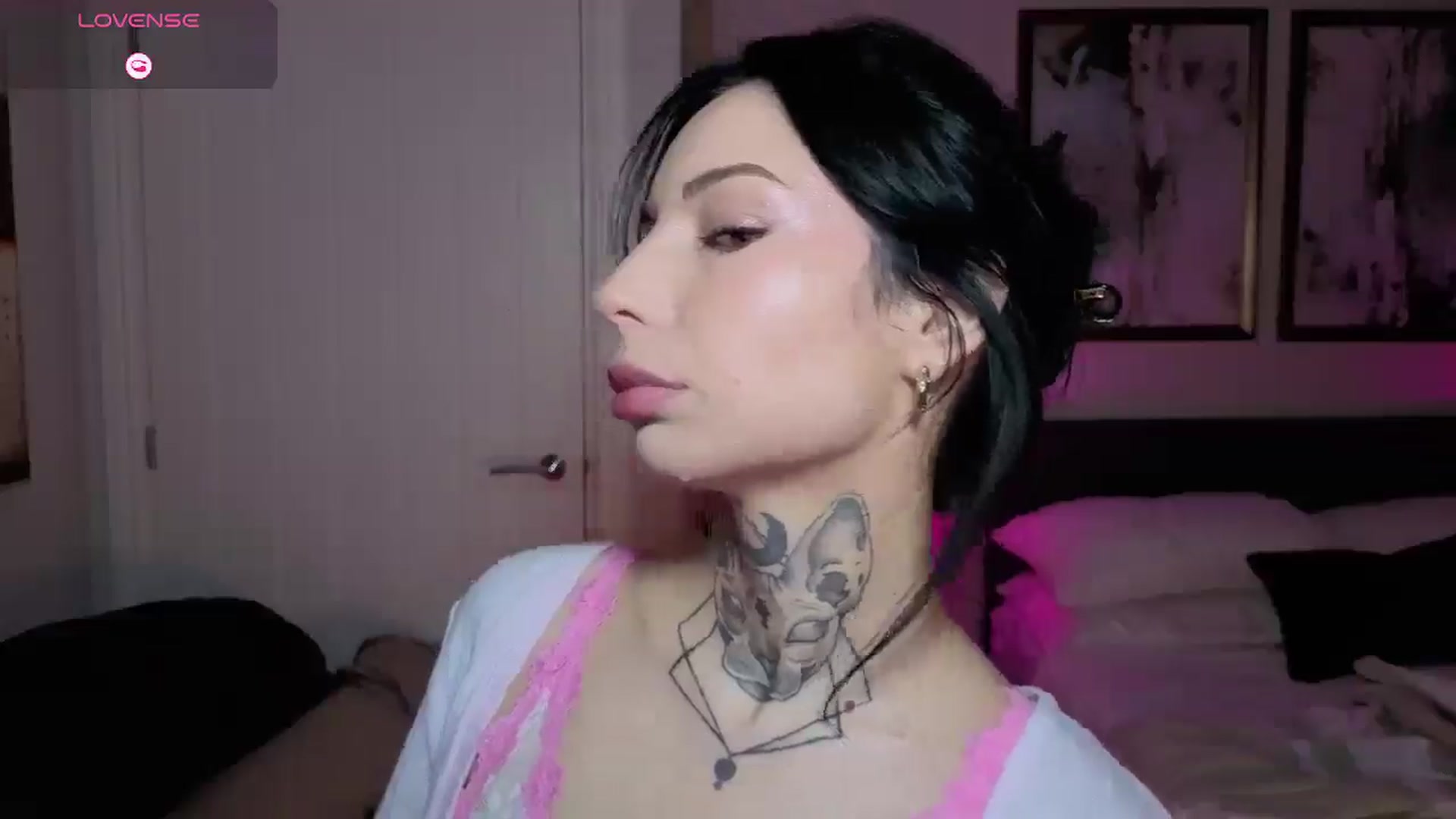 Gallery image thumbnail from Alice's myfreecams stream on, 02/16/2026, 24:26 image 10 of 20