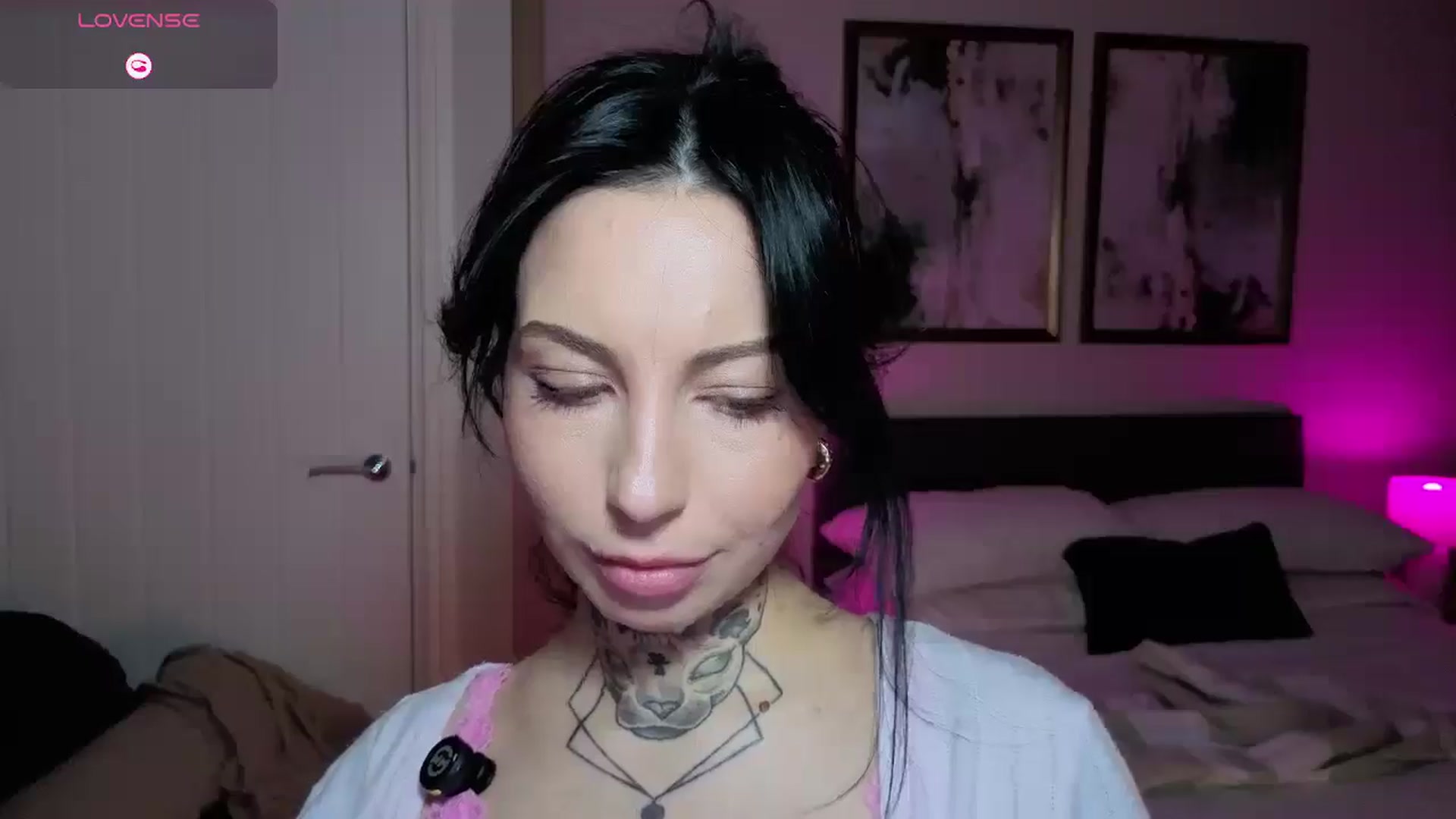 Gallery image thumbnail from Alice's myfreecams stream on, 02/16/2026, 24:50 image 13 of 20
