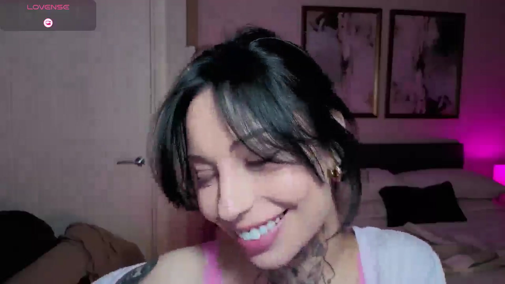 Gallery image thumbnail from Alice's myfreecams stream on, 02/16/2026, 24:50 image 14 of 20