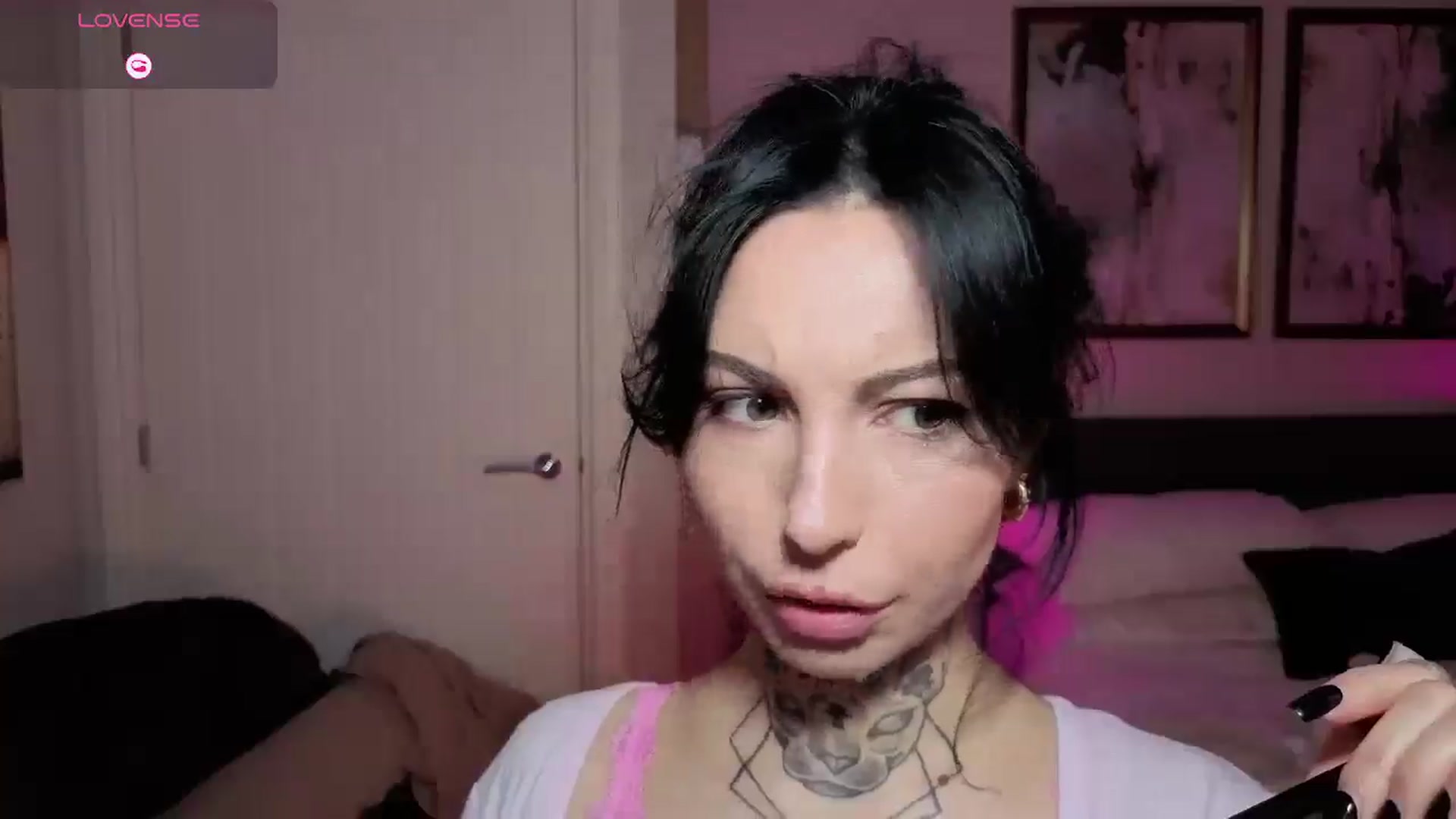Gallery image thumbnail from Alice's myfreecams stream on, 02/16/2026, 24:50 image 5 of 20