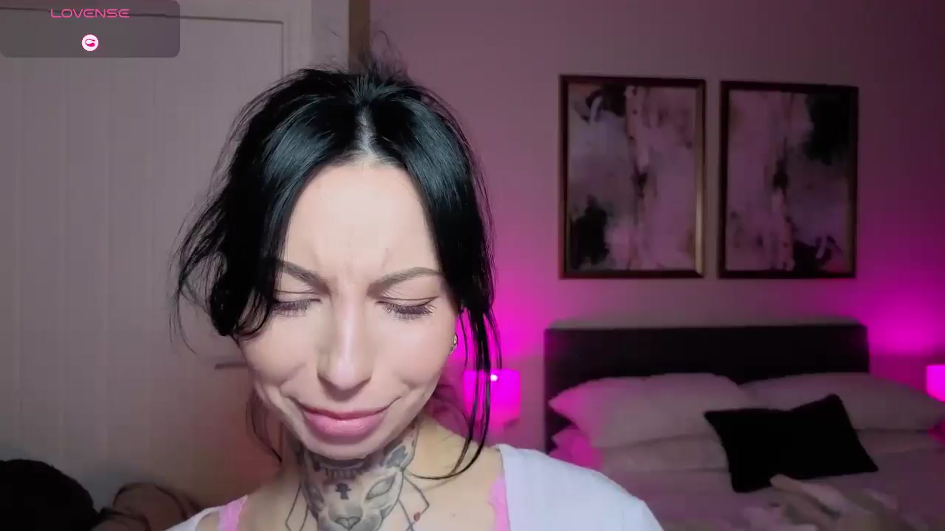 Gallery image thumbnail from Alice's myfreecams stream on, 02/16/2026, 24:50 image 9 of 20