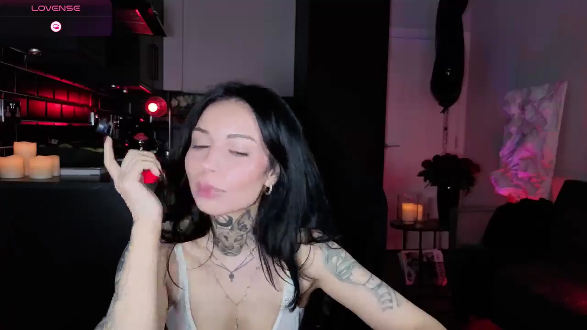 Gallery image thumbnail from Alice's myfreecams stream on, 02/27/2026, 13:01 image 16 of 20