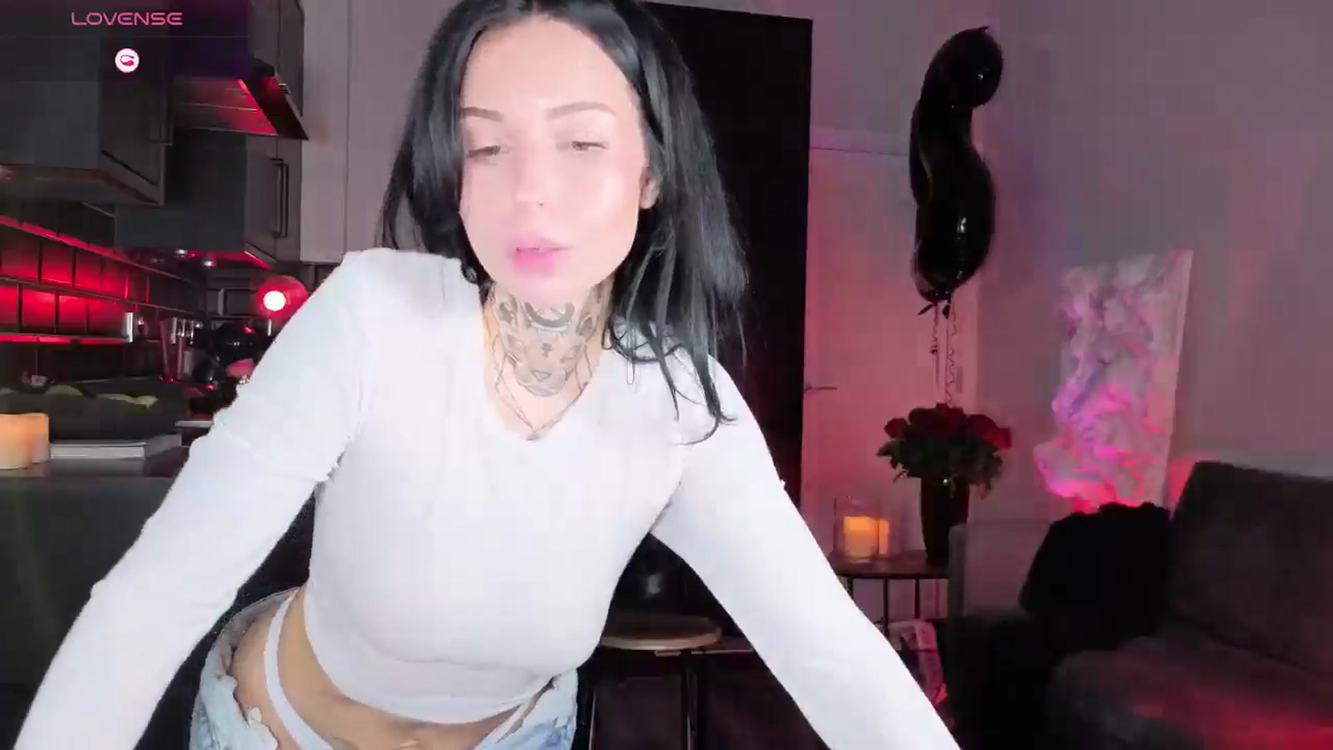 Gallery image thumbnail from Alice's myfreecams stream on, 02/27/2026, 14:23 image 17 of 20