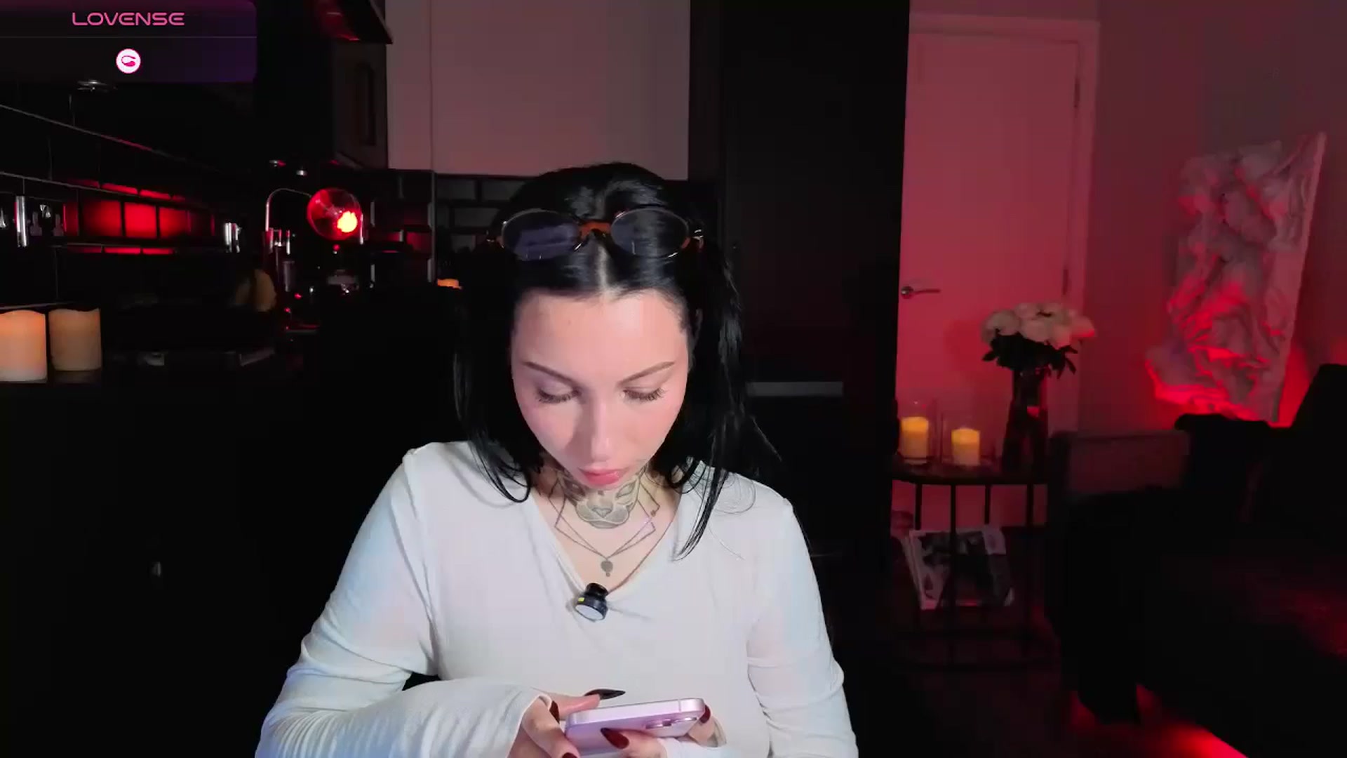 Gallery image thumbnail from Alice's myfreecams stream on, 03/11/2026, 09:55 image 14 of 20