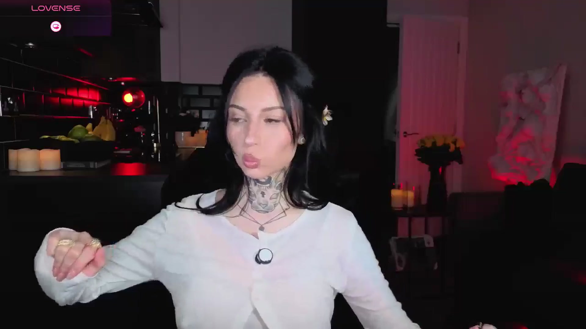 Gallery image thumbnail from Alice's myfreecams stream on, 03/15/2026, 07:59 image 14 of 20