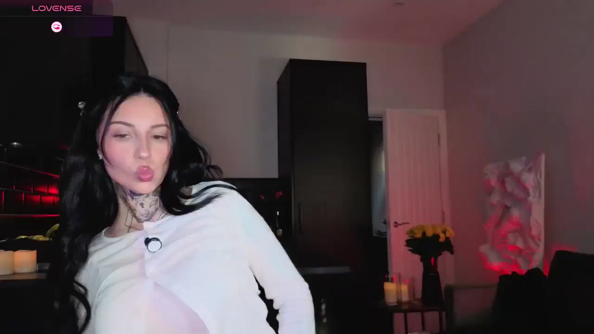 Gallery image thumbnail from Alice's myfreecams stream on, 03/15/2026, 09:48 image 6 of 20