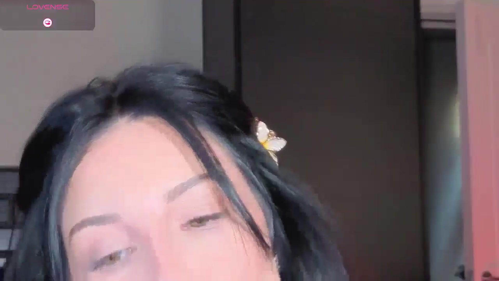 Gallery image thumbnail from Alice's myfreecams stream on, 03/15/2026, 09:48 image 7 of 20