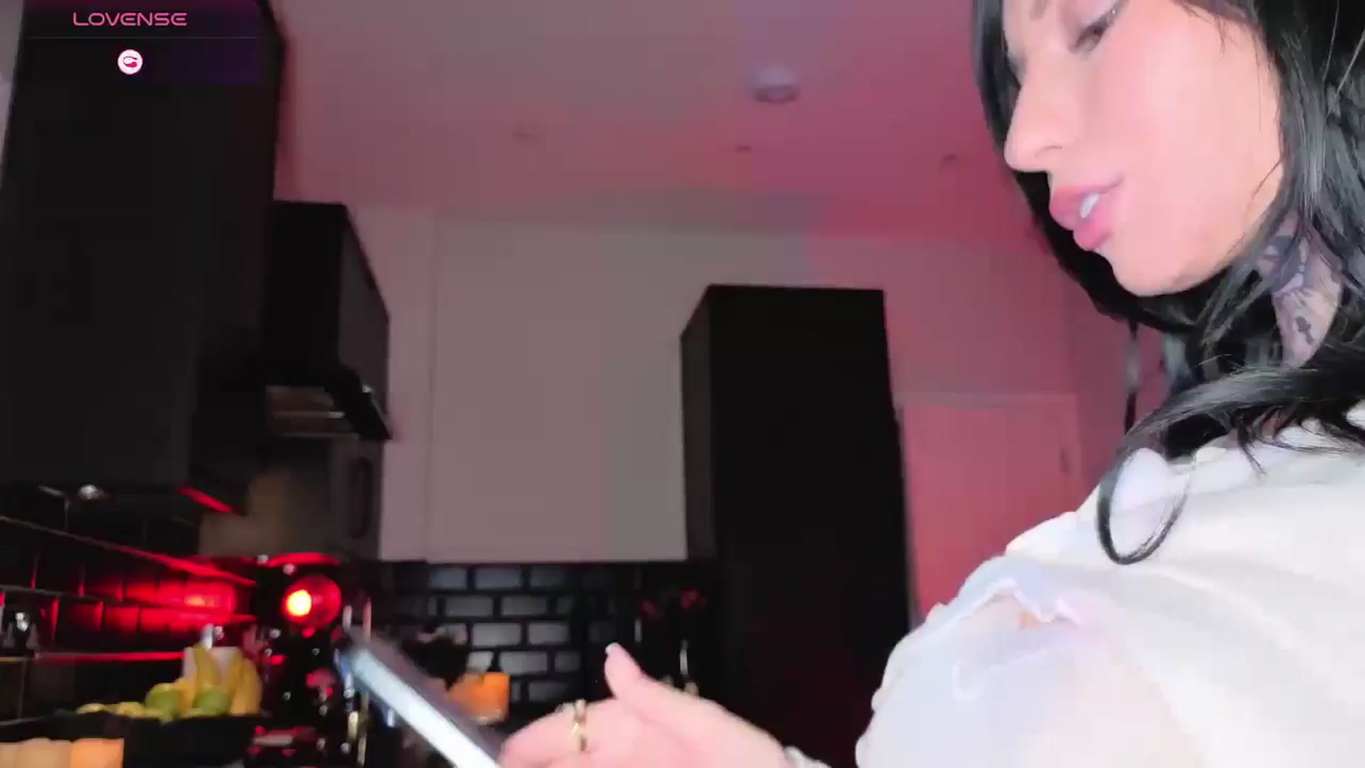 Gallery image thumbnail from Alice's myfreecams stream on, 03/15/2026, 14:22 image 1 of 20