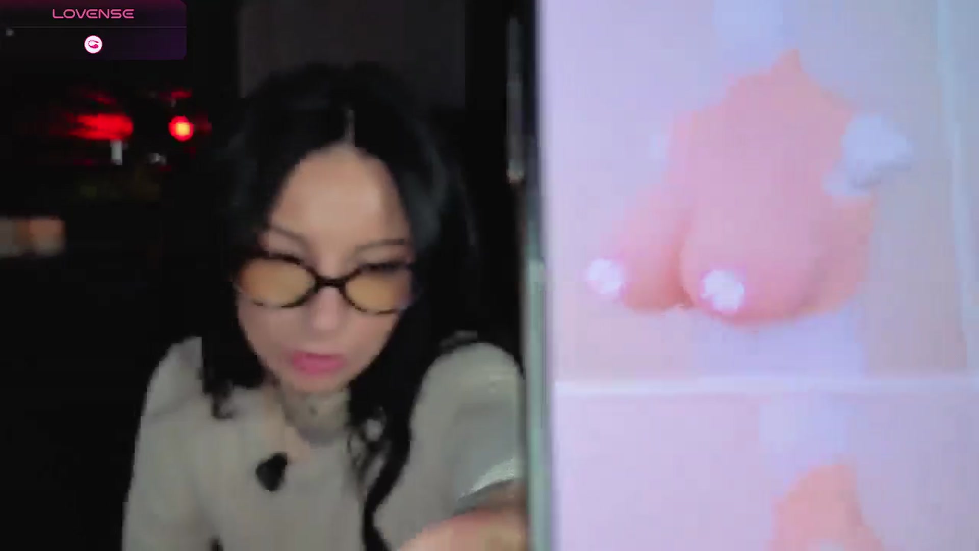Gallery image thumbnail from Alice's myfreecams stream on, 03/15/2026, 20:08 image 17 of 20
