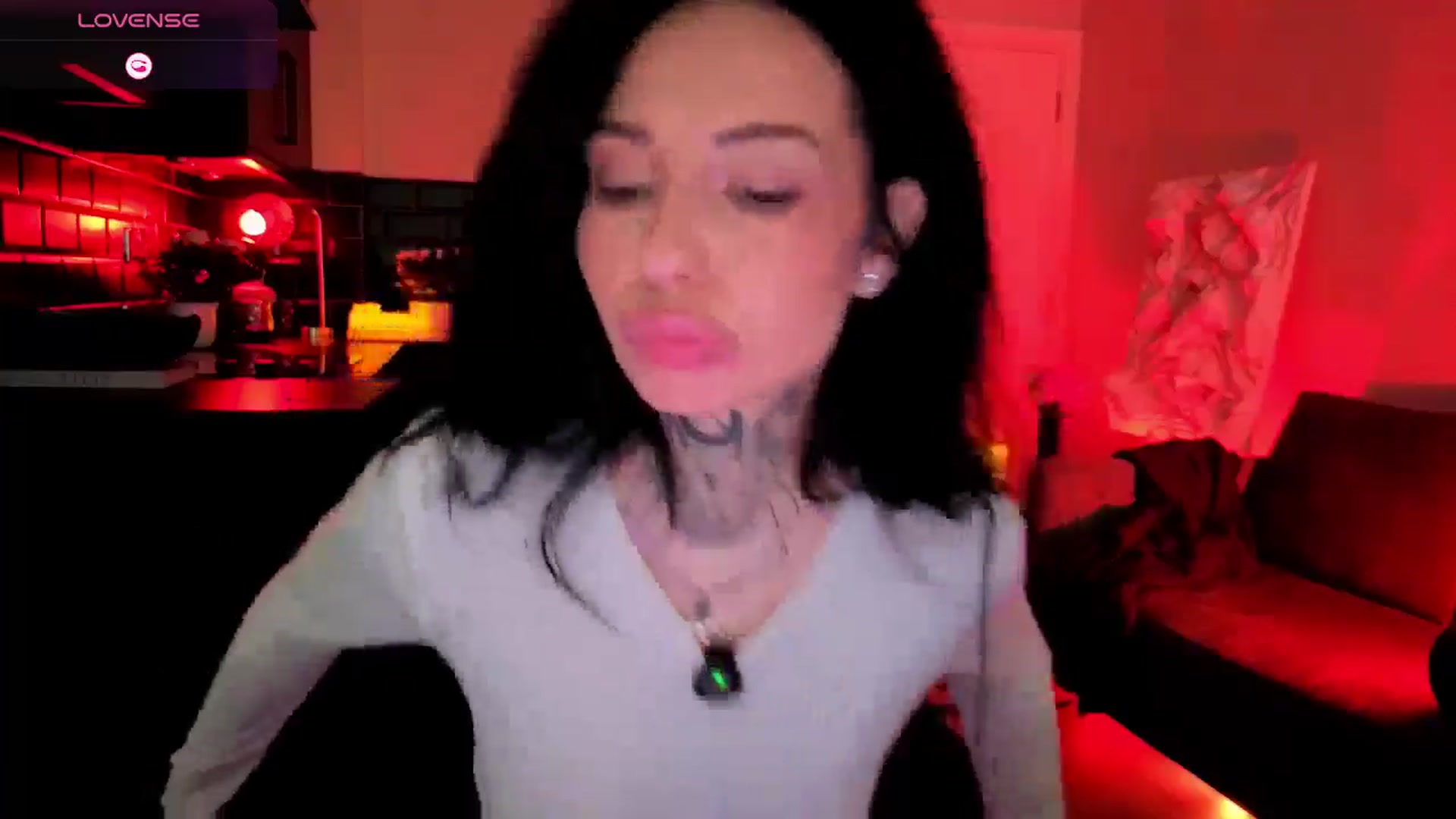 Gallery image thumbnail from Alice's myfreecams stream on, 04/05/2026, 08:31 image 15 of 20
