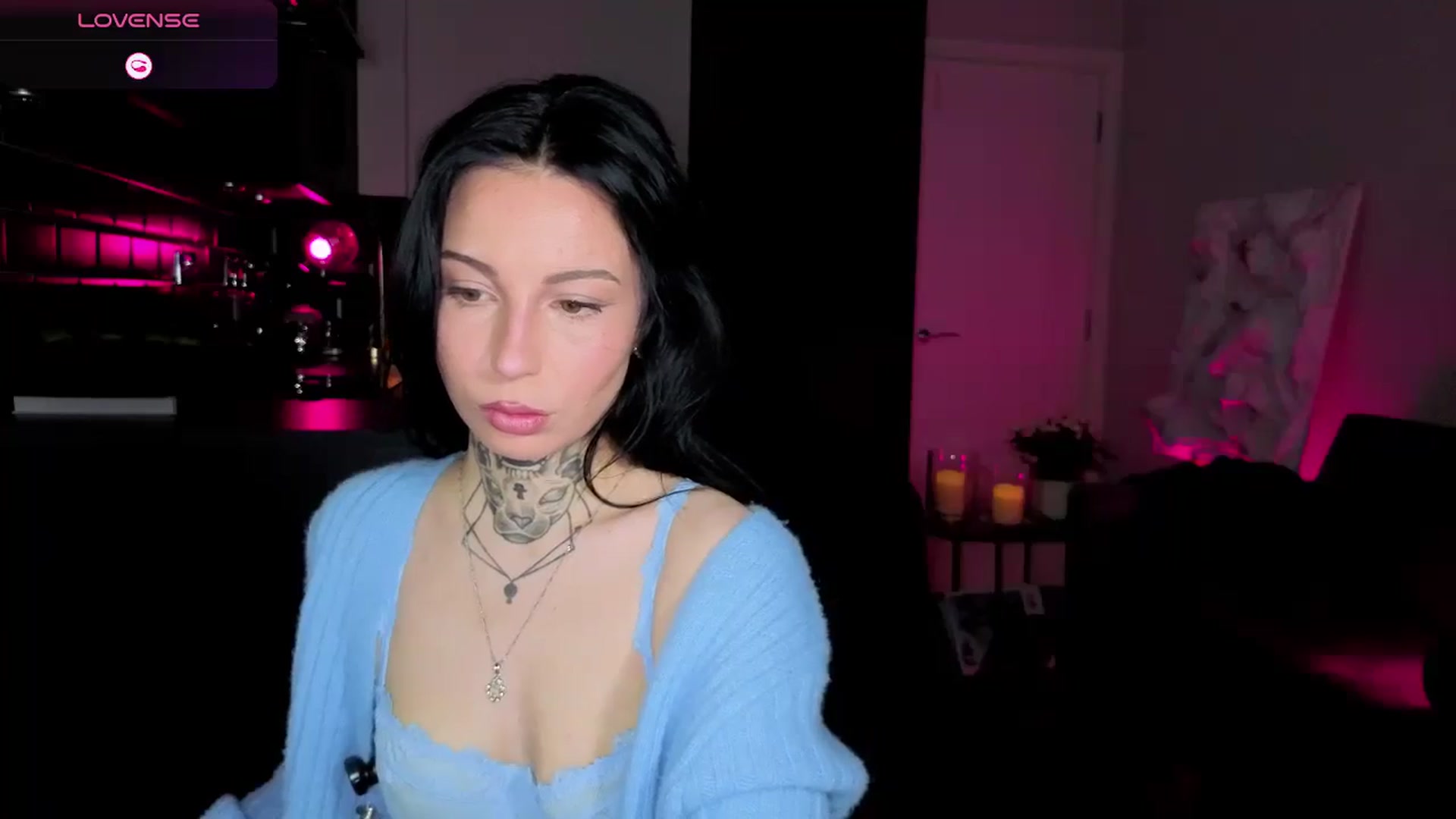 Gallery image thumbnail from Alice's myfreecams stream on, 04/07/2026, 24:30 image 11 of 20