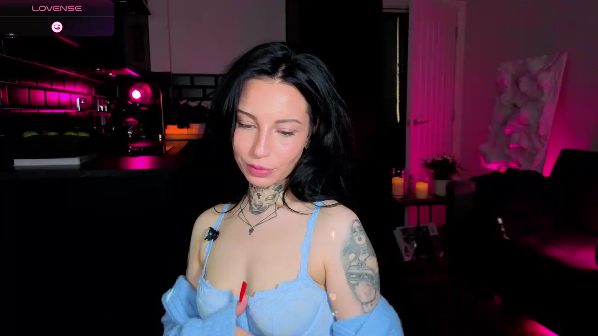Gallery image thumbnail from Alice's myfreecams stream on, 04/07/2026, 07:49 image 8 of 20