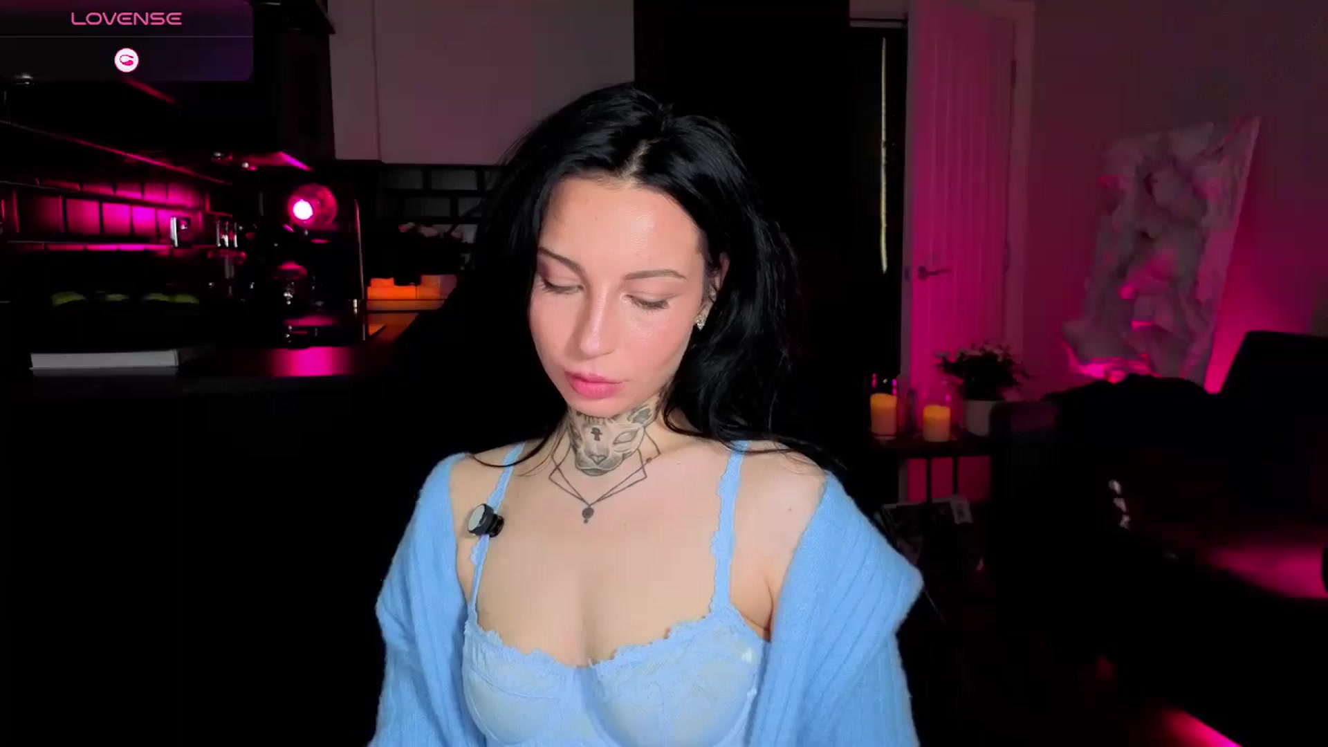 Gallery image thumbnail from Alice's myfreecams stream on, 04/07/2026, 07:49 image 6 of 20