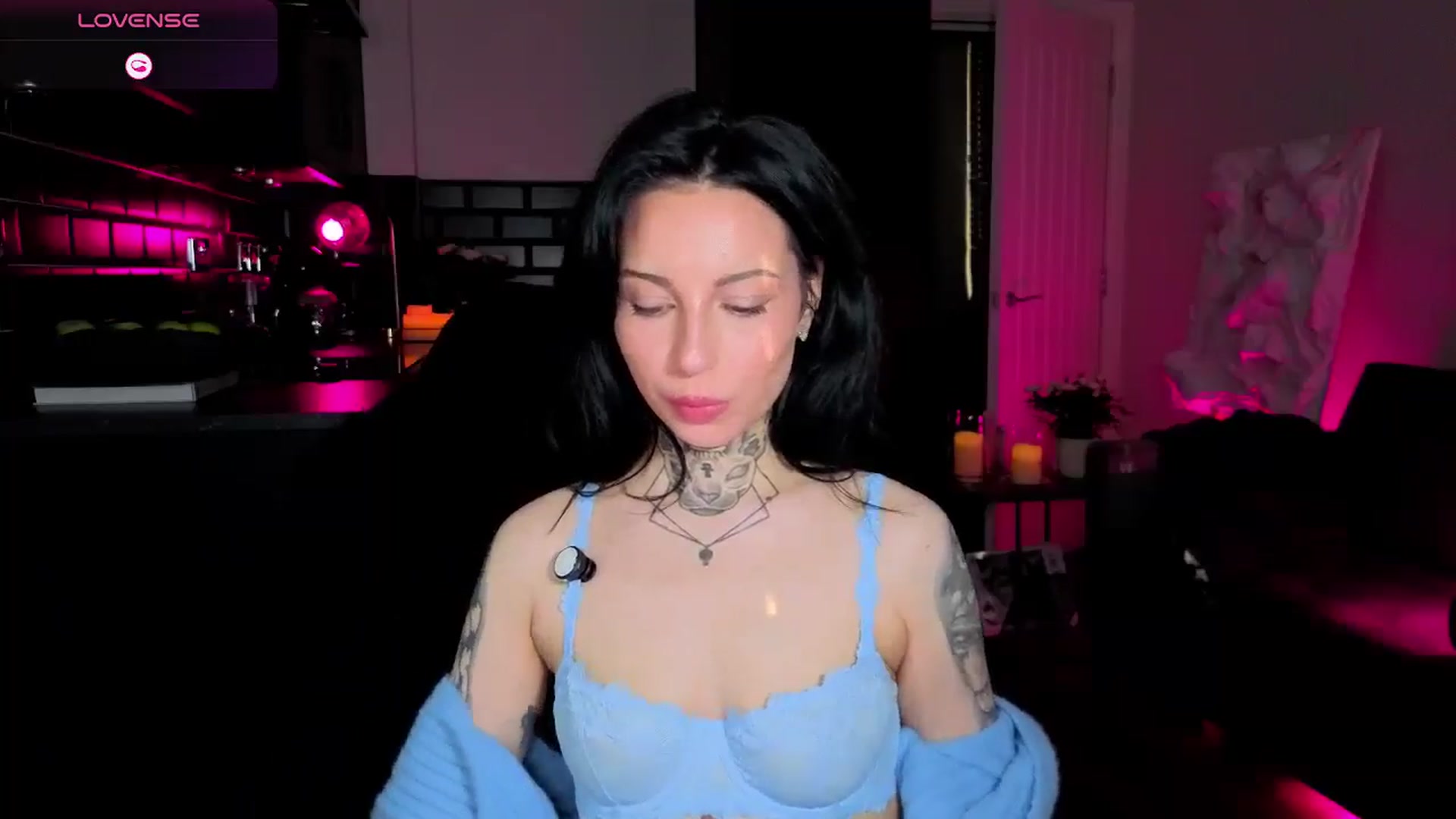 Gallery image thumbnail from Alice's myfreecams stream on, 04/07/2026, 07:49 image 16 of 20