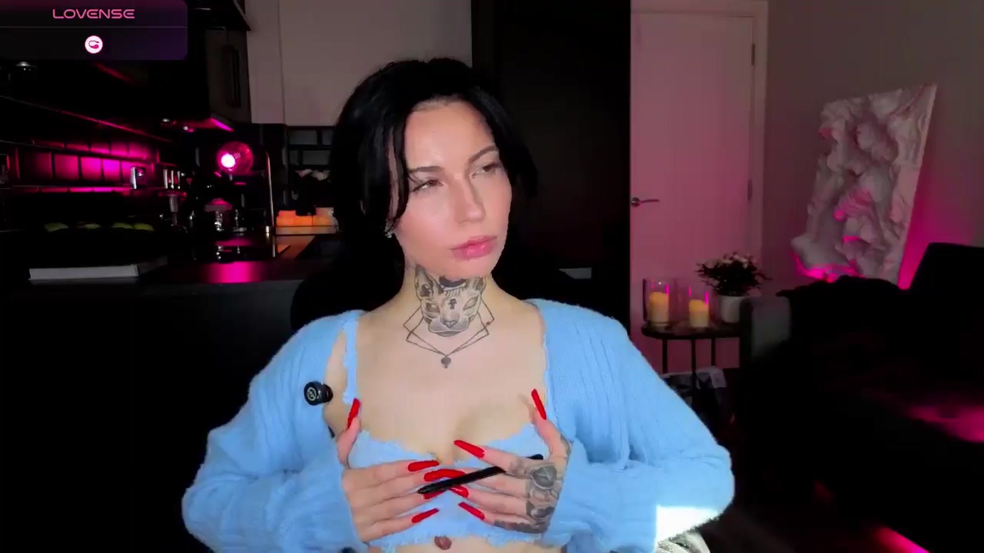 Gallery image thumbnail from Alice's myfreecams stream on, 04/07/2026, 09:39 image 19 of 20