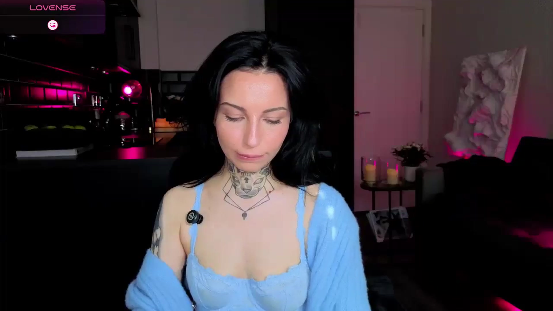 Gallery image thumbnail from Alice's myfreecams stream on, 04/07/2026, 10:05 image 15 of 20