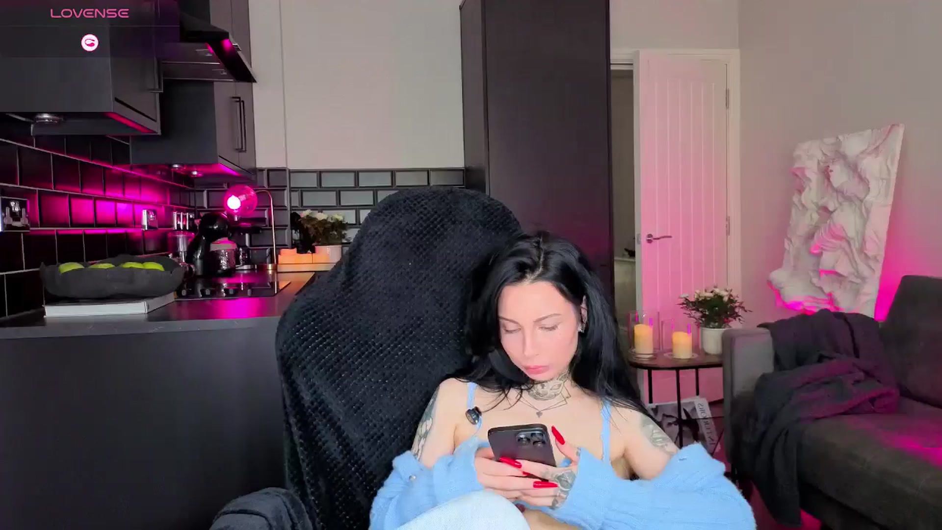 Gallery image thumbnail from Alice's myfreecams stream on, 04/07/2026, 11:23 image 20 of 20