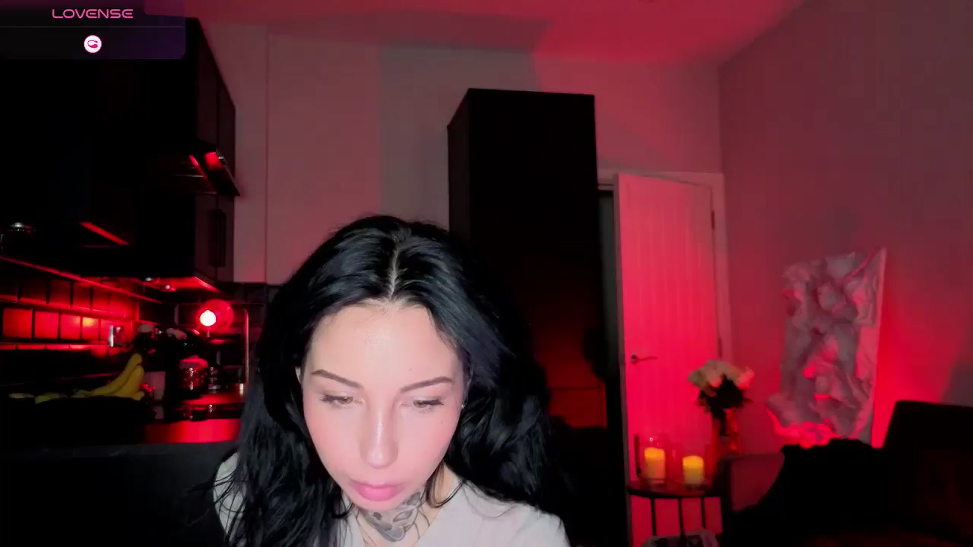 Gallery image thumbnail from Alice's myfreecams stream on, 04/09/2026, 11:51 image 1 of 20