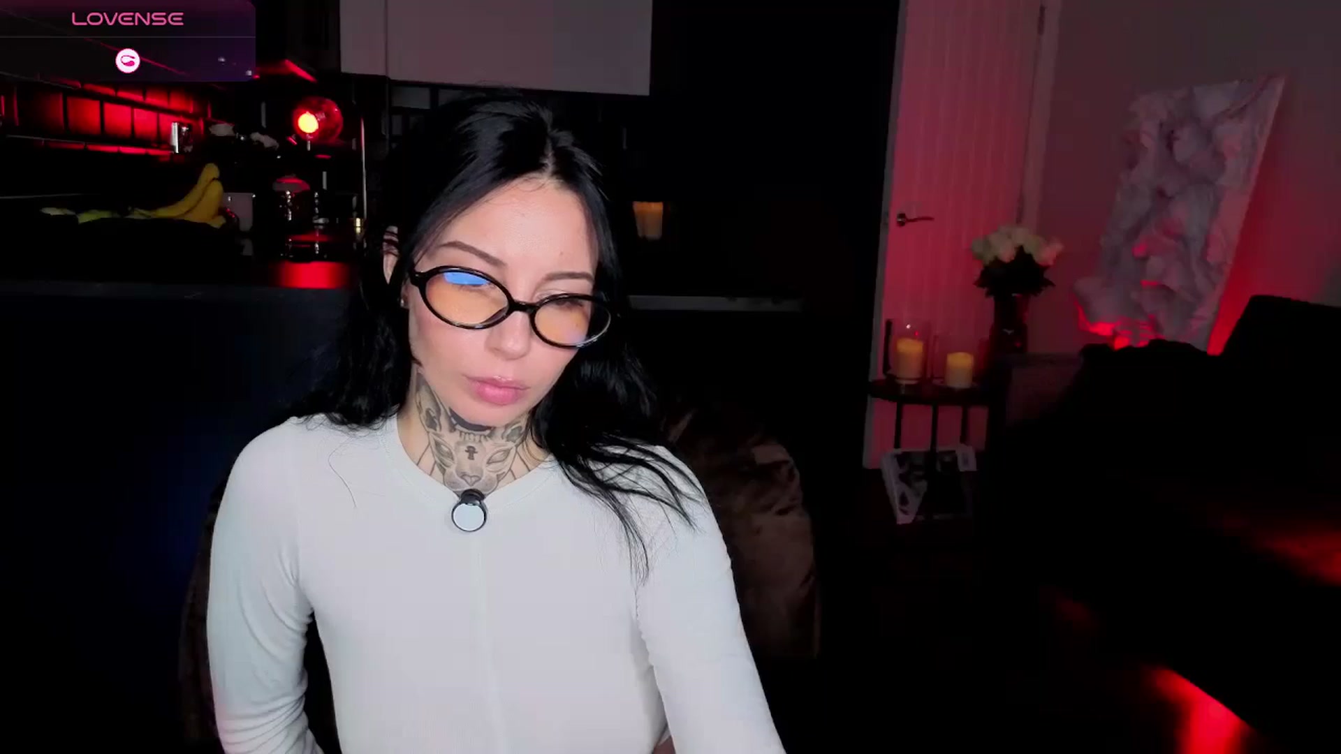 Gallery image thumbnail from Alice's myfreecams stream on, 04/09/2026, 12:55 image 5 of 20