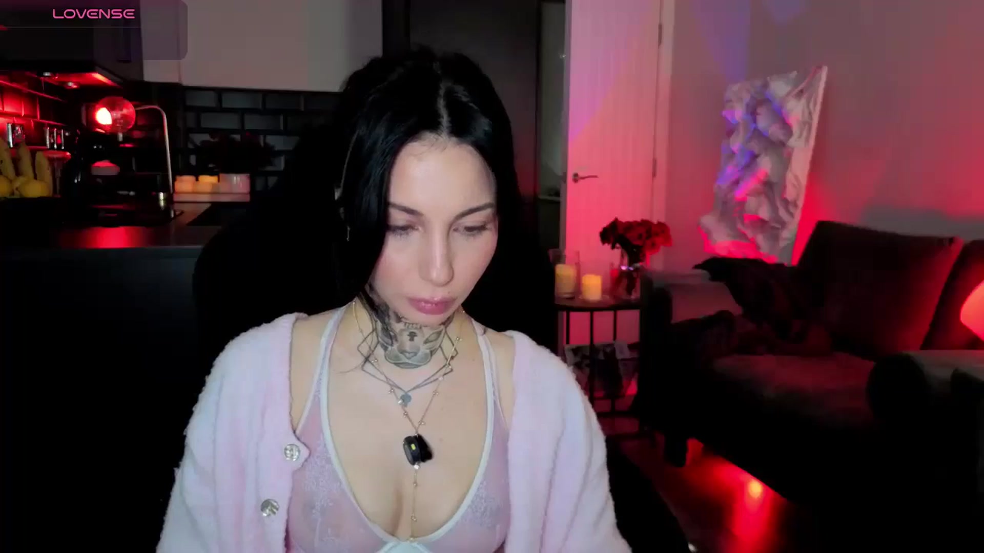 Gallery image thumbnail from Alice's myfreecams stream on, 04/19/2026, 10:23 image 6 of 20
