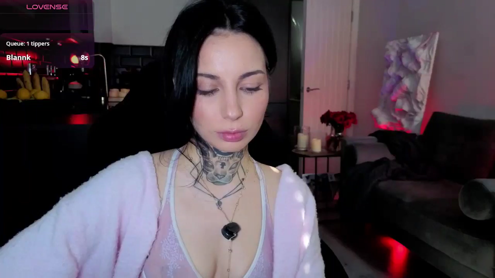 Gallery image thumbnail from Alice's myfreecams stream on, 04/19/2026, 10:23 image 16 of 20
