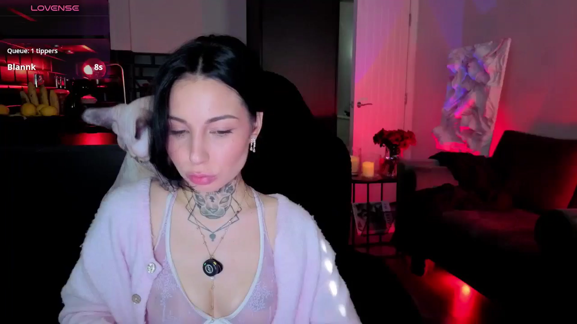 Gallery image thumbnail from Alice's myfreecams stream on, 04/19/2026, 10:23 image 14 of 20