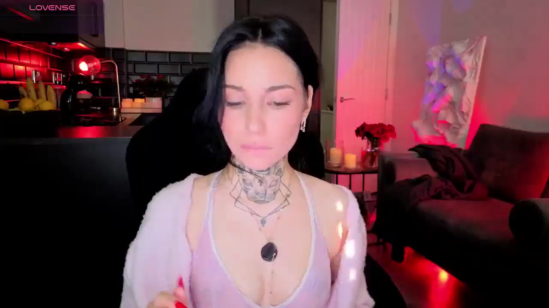Gallery image thumbnail from Alice's myfreecams stream on, 04/19/2026, 10:23 image 13 of 20