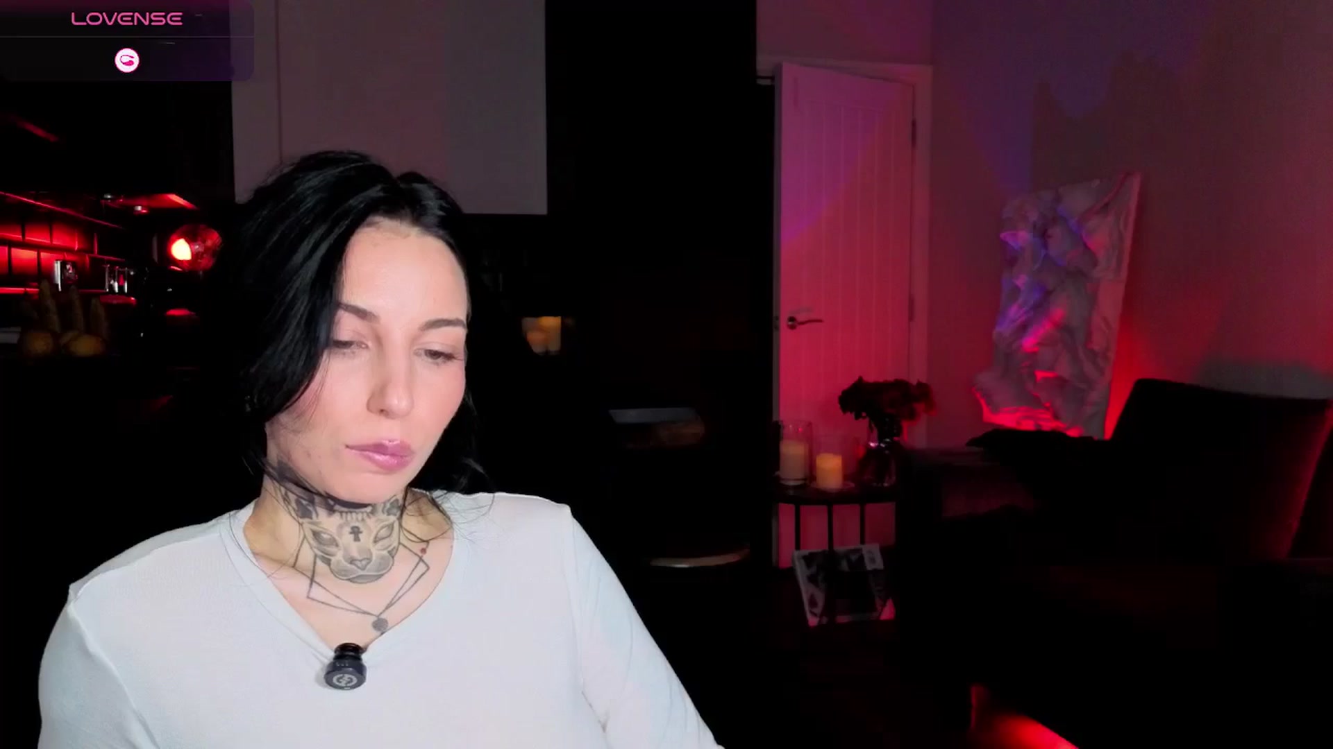 Gallery image thumbnail from Alice's myfreecams stream on, 04/19/2026, 12:39 image 12 of 20