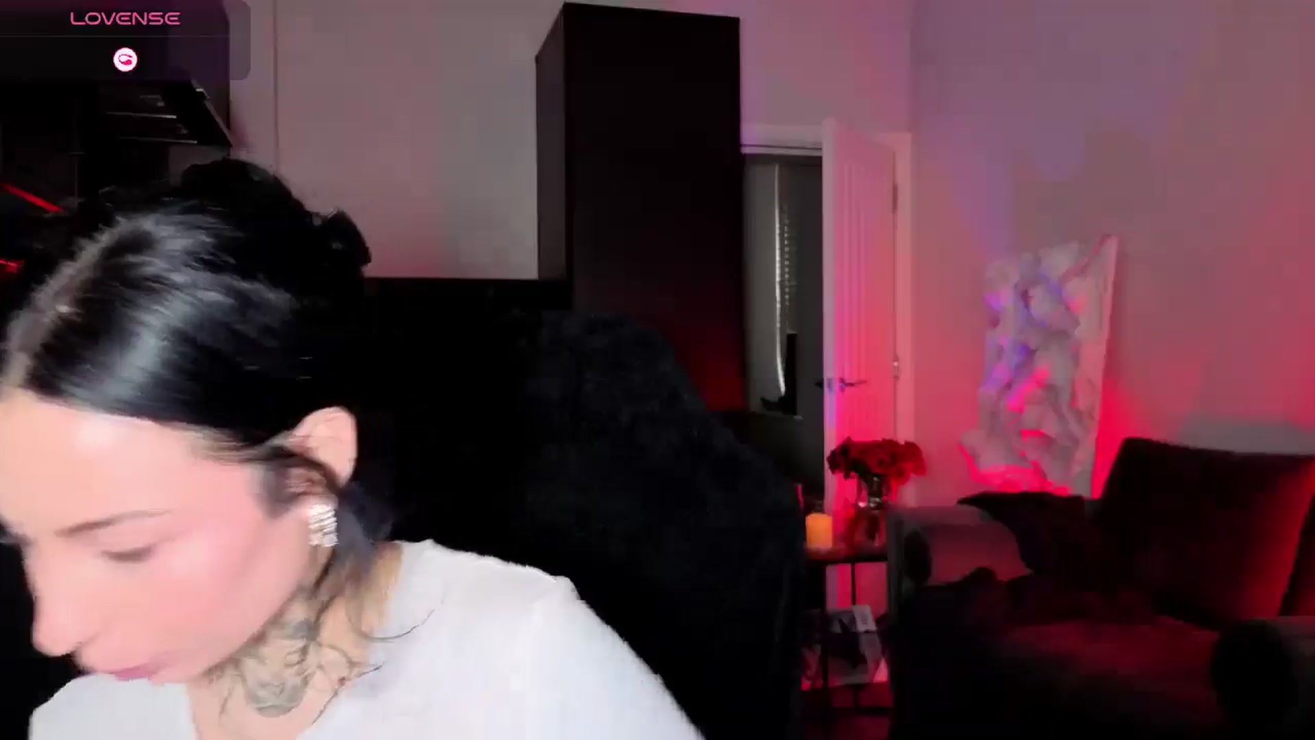 Gallery image thumbnail from Alice's myfreecams stream on, 04/19/2026, 12:39 image 20 of 20