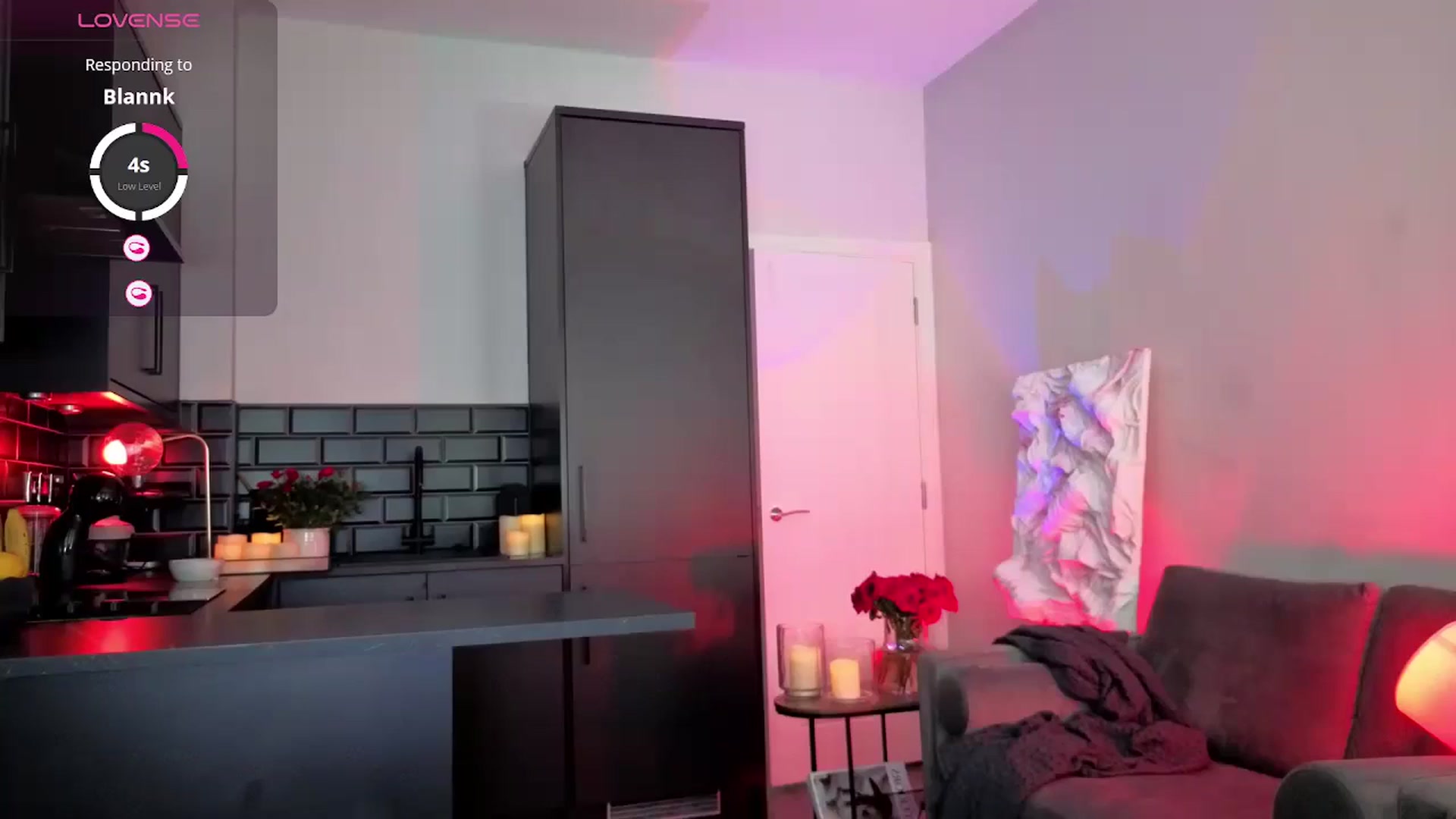 Gallery image thumbnail from Alice's myfreecams stream on, 04/19/2026, 12:39 image 3 of 20