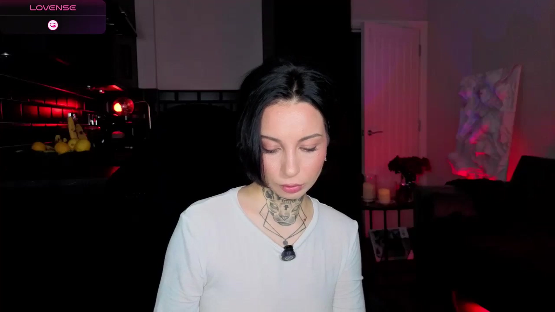 Gallery image thumbnail from Alice's myfreecams stream on, 04/19/2026, 14:29 image 15 of 20
