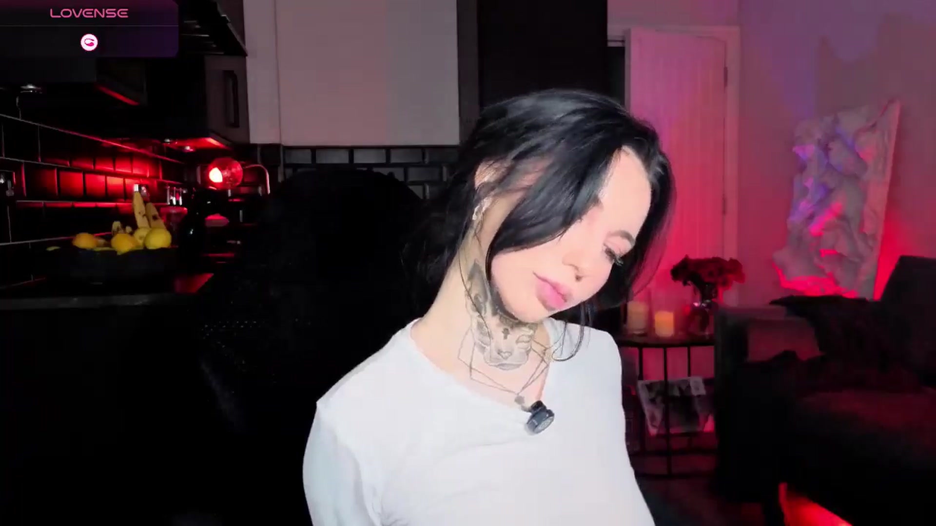 Gallery image thumbnail from Alice's myfreecams stream on, 04/19/2026, 15:20 image 3 of 20