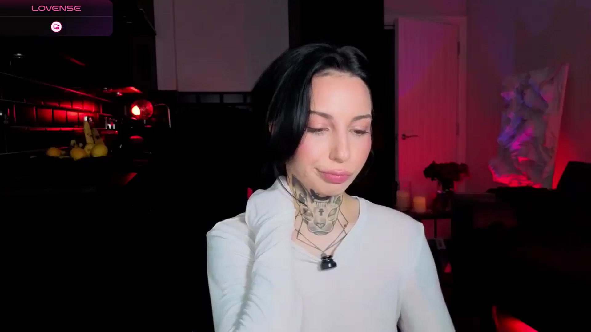 Gallery image thumbnail from Alice's myfreecams stream on, 04/19/2026, 15:20 image 9 of 20