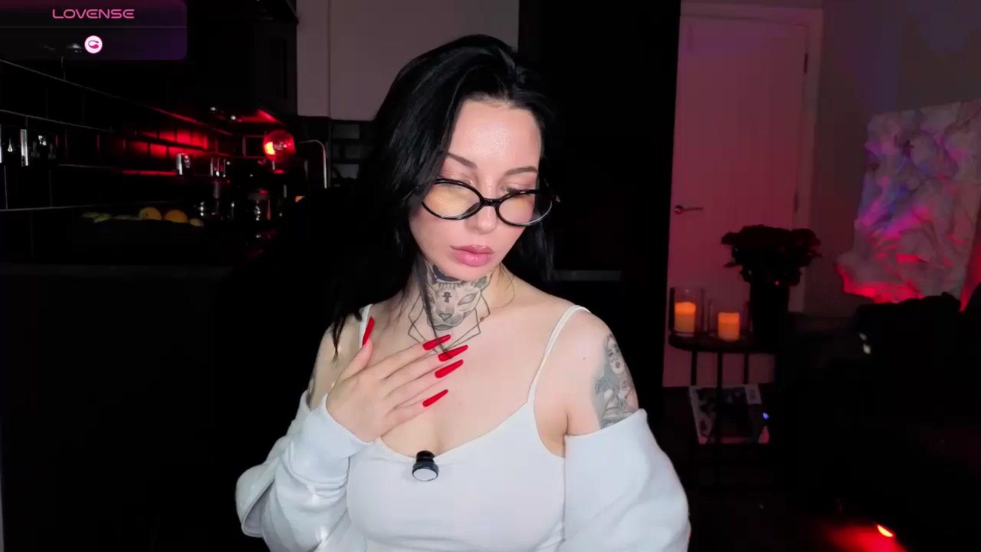 Gallery image thumbnail from Alice's myfreecams stream on, 04/25/2026, 07:54 image 11 of 20