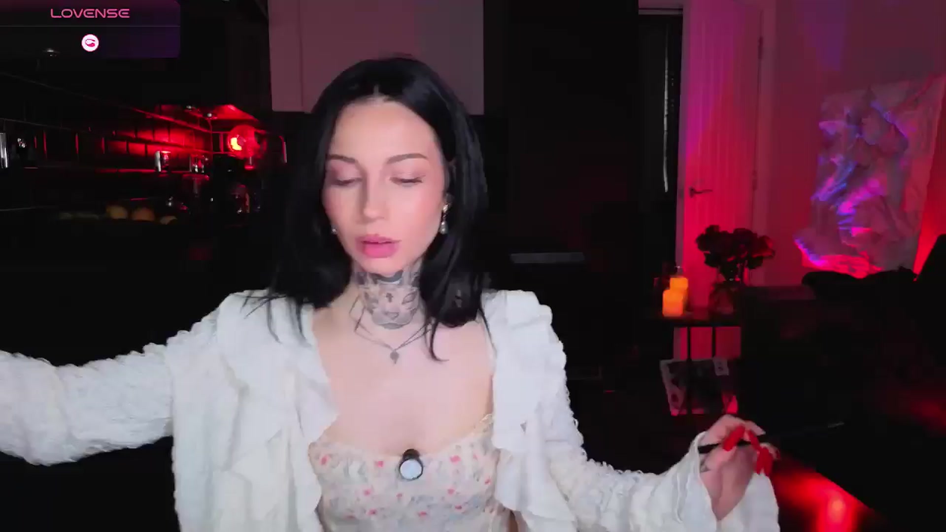 Gallery image thumbnail from Alice's myfreecams stream on, 04/26/2026, 08:44 image 1 of 20