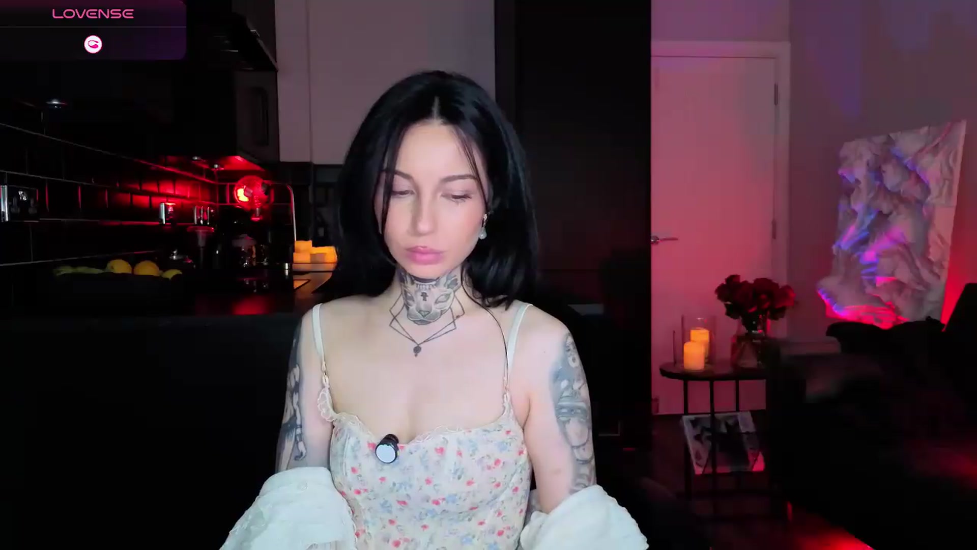Gallery image thumbnail from Alice's myfreecams stream on, 04/26/2026, 12:13 image 14 of 20