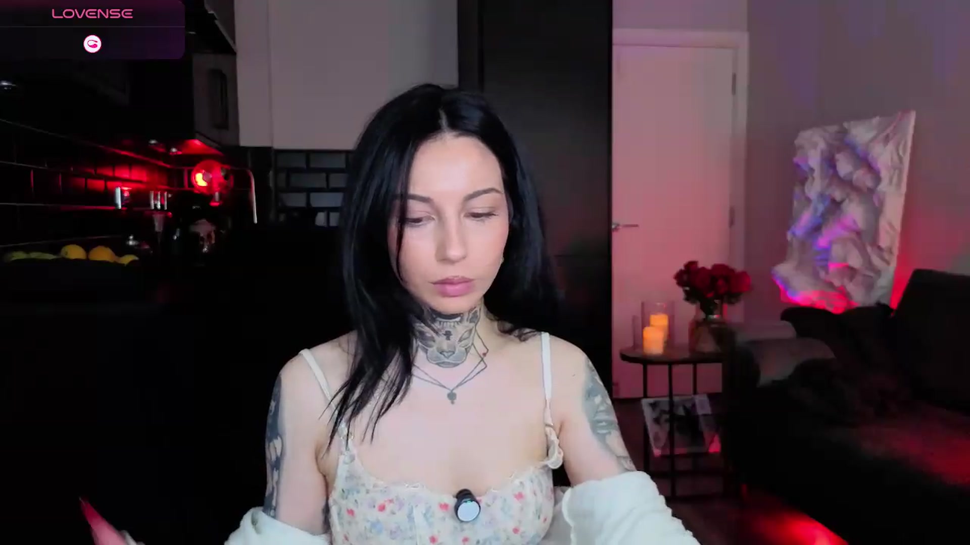 Gallery image thumbnail from Alice's myfreecams stream on, 04/26/2026, 12:13 image 7 of 20