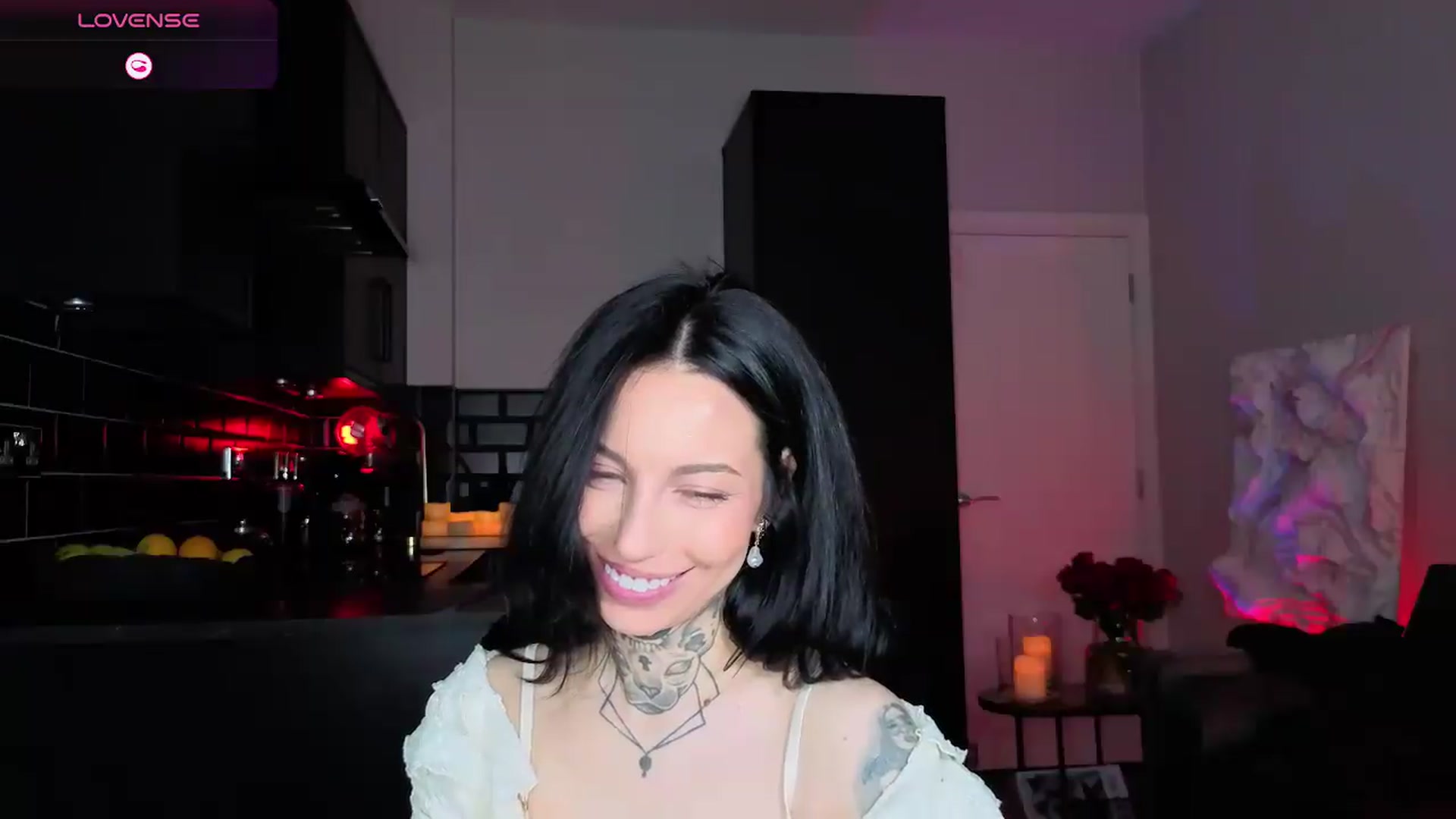 Gallery image thumbnail from Alice's myfreecams stream on, 04/26/2026, 12:13 image 16 of 20