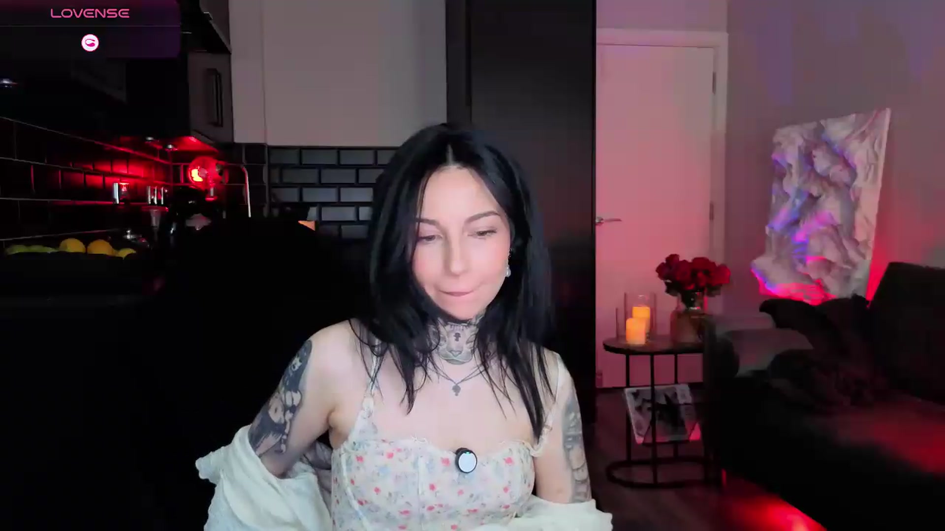 Gallery image thumbnail from Alice's myfreecams stream on, 04/26/2026, 12:13 image 10 of 20