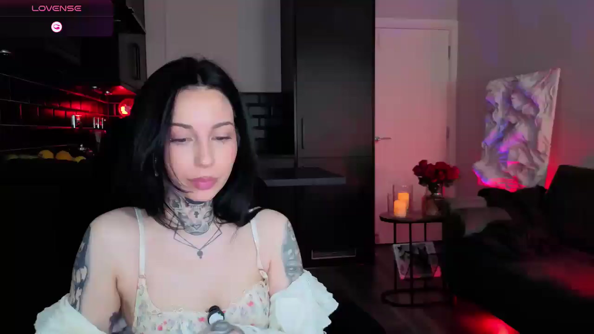 Gallery image thumbnail from Alice's myfreecams stream on, 04/26/2026, 12:13 image 1 of 20