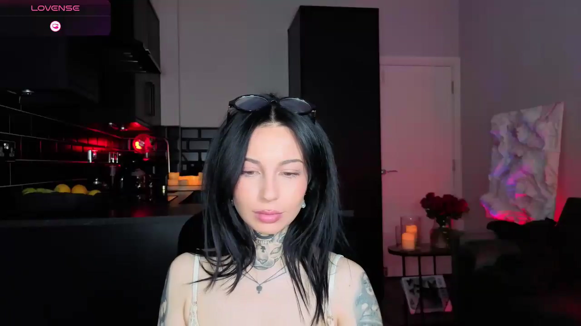 Gallery image thumbnail from Alice's myfreecams stream on, 04/26/2026, 12:13 image 17 of 20
