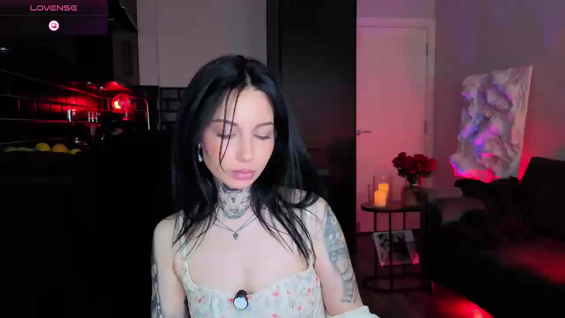 Gallery image thumbnail from Alice's myfreecams stream on, 04/26/2026, 12:13 image 11 of 20