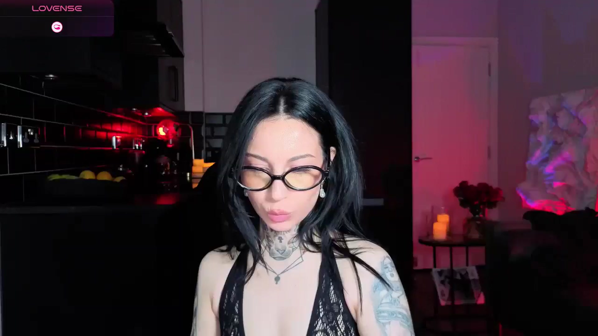 Gallery image thumbnail from Alice's myfreecams stream on, 04/26/2026, 13:00 image 13 of 20