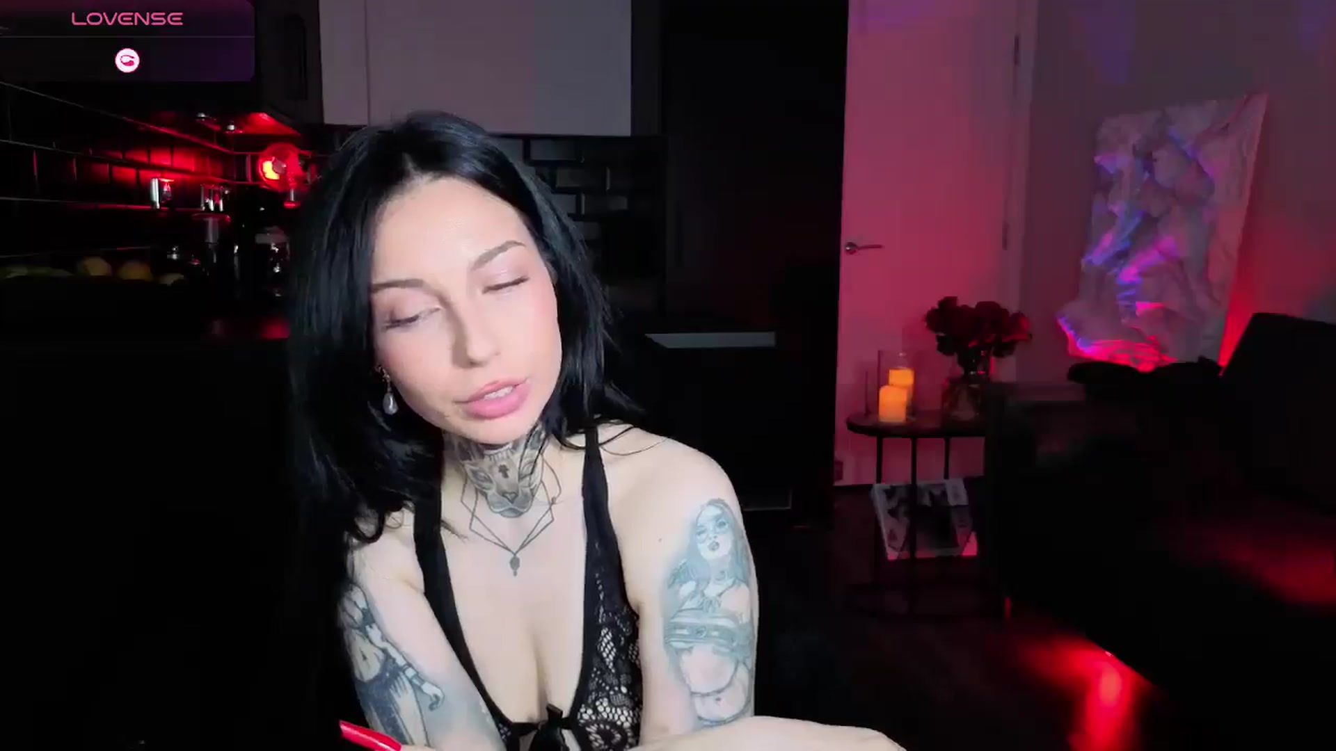 Gallery image thumbnail from Alice's myfreecams stream on, 04/26/2026, 14:17 image 18 of 20