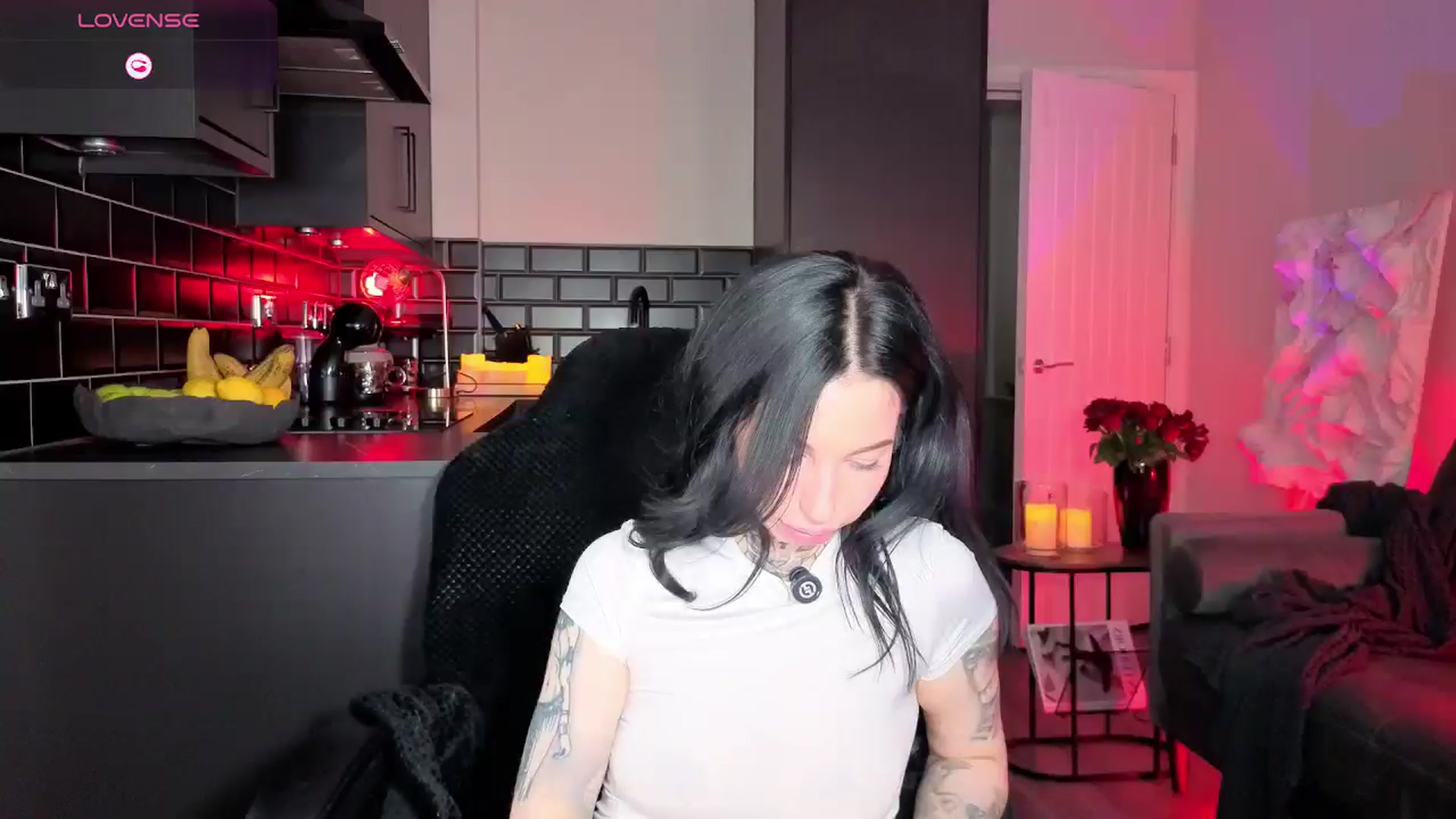 Gallery image thumbnail from Alice's myfreecams stream on, 05/05/2026, 10:24 image 3 of 20