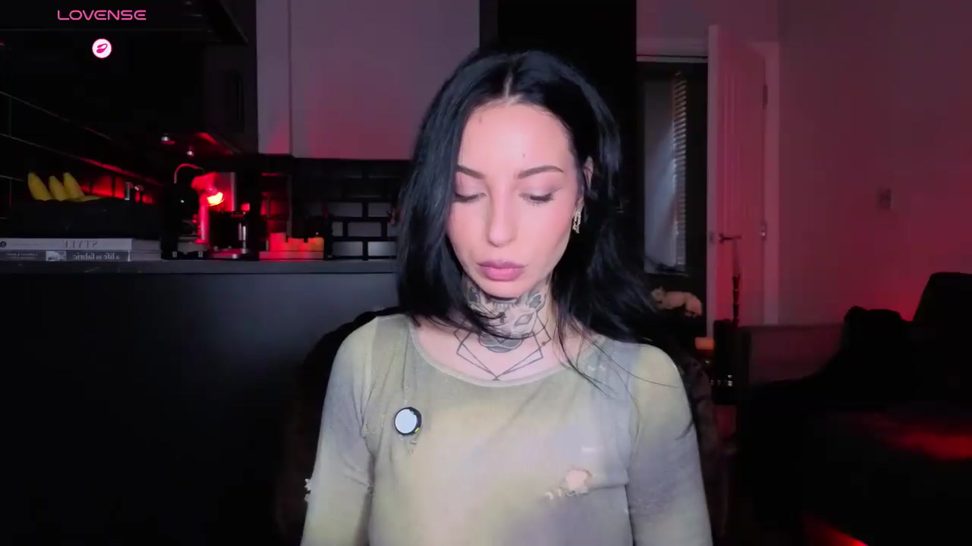 Gallery image thumbnail from Alice's myfreecams stream on, 09/11/2026, 10:04 image 4 of 20
