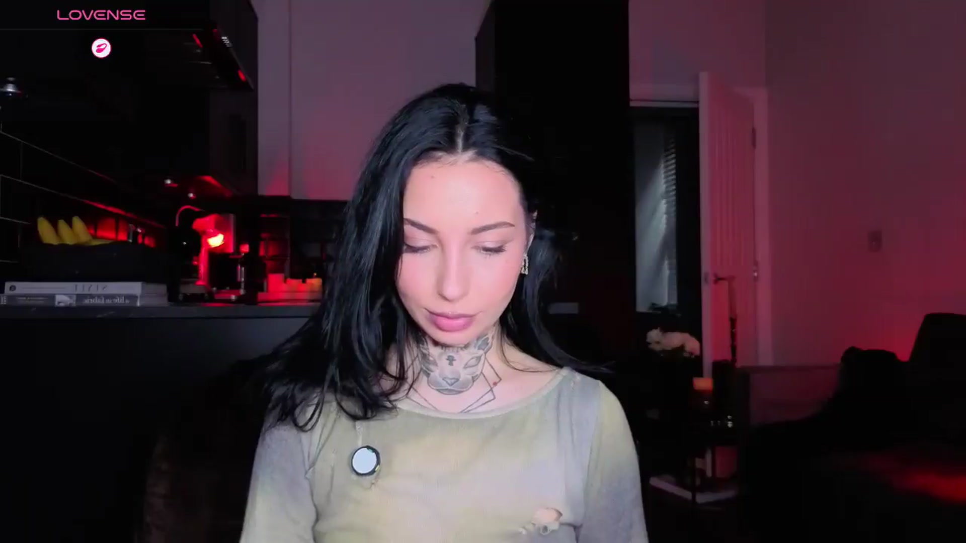 Gallery image thumbnail from Alice's myfreecams stream on, 09/11/2026, 10:04 image 15 of 20
