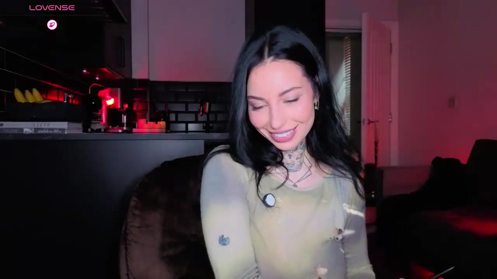 Gallery image thumbnail from Alice's myfreecams stream on, 09/11/2026, 10:04 image 5 of 20